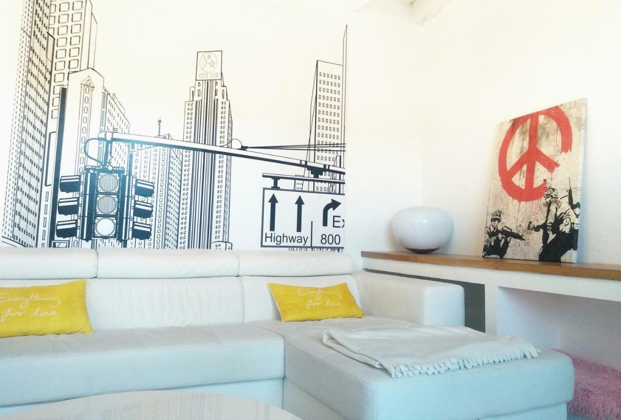 Apartamento Sayly Burgos Exterior photo